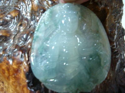 和田玉厦门—翡翠冰地飘花观音