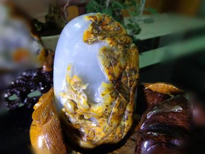 新疆和田玉籽料—盈实