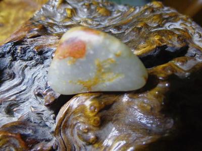 新疆和田玉——籽料自然美